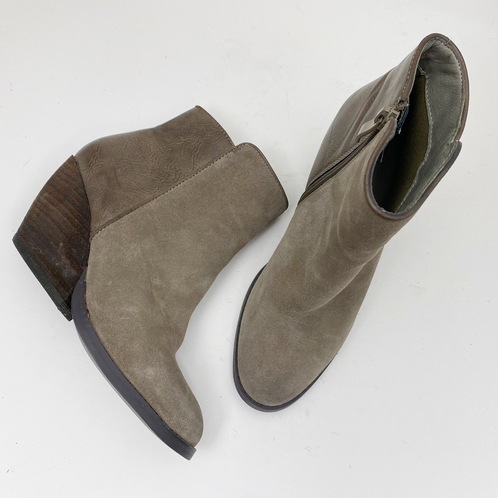 VERY VOLATILE Taupe Suede Burnished‎ Leather Wedge Ankle Boots Womens Size 6.5